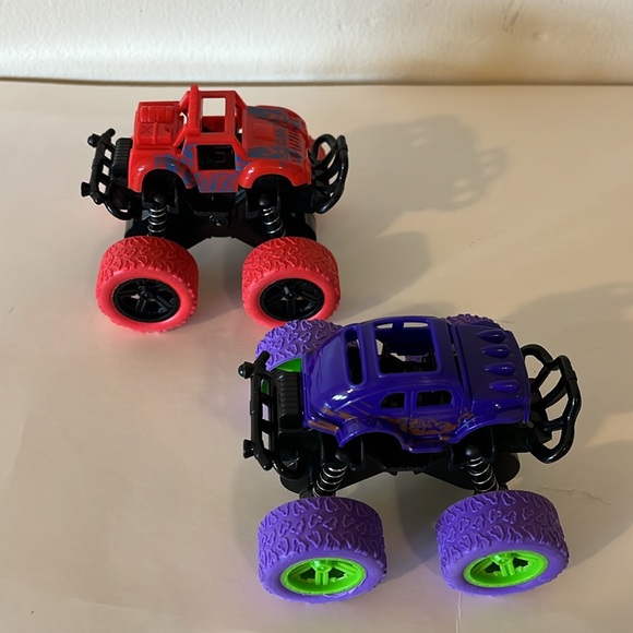 Hydraulic Friction-Powered Monster Truck set, push and go, 2 way Inertia. - Picture 3 of 5